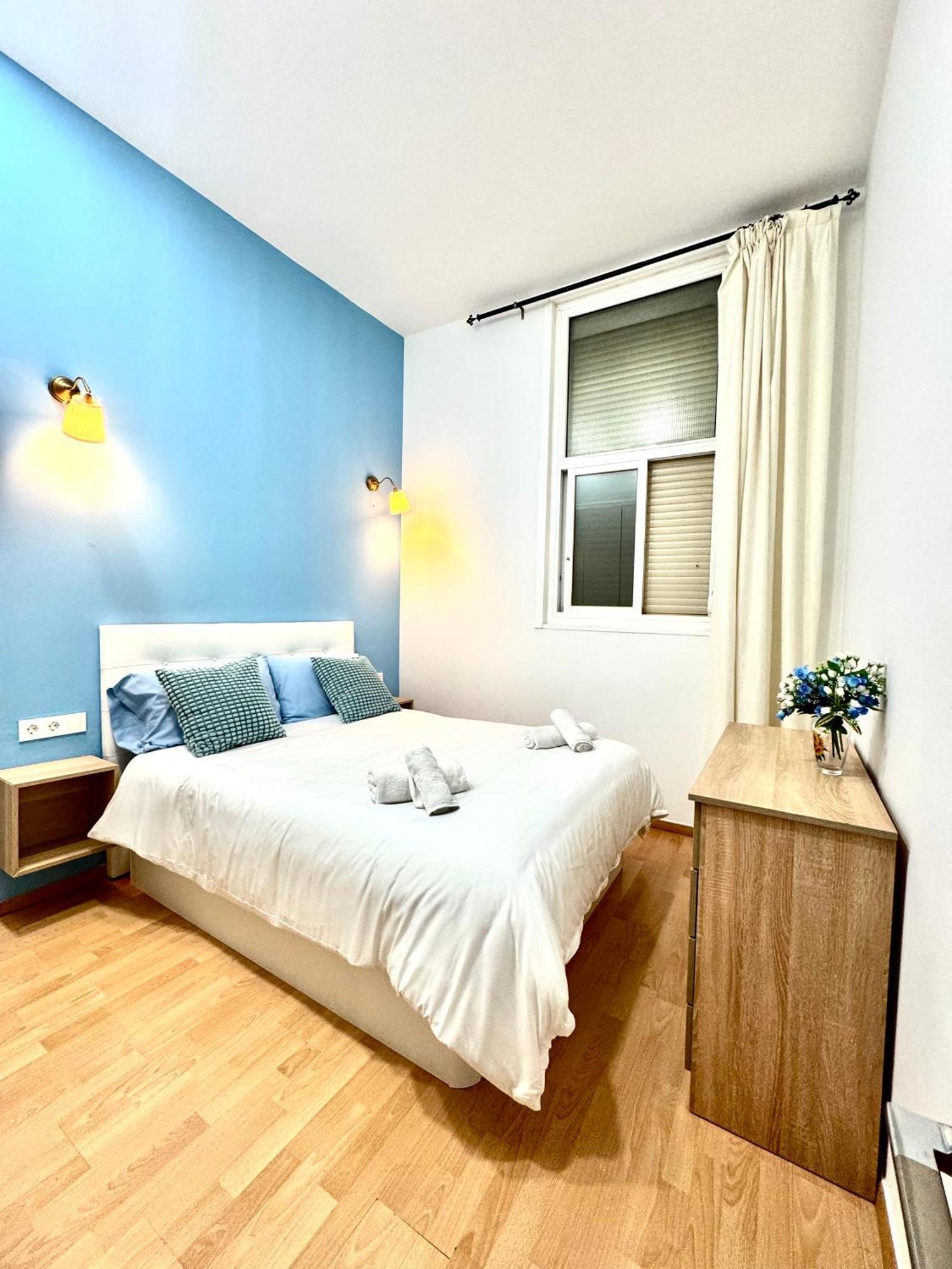 Pamis Apartament Sants, Barcelona Buitenkant foto