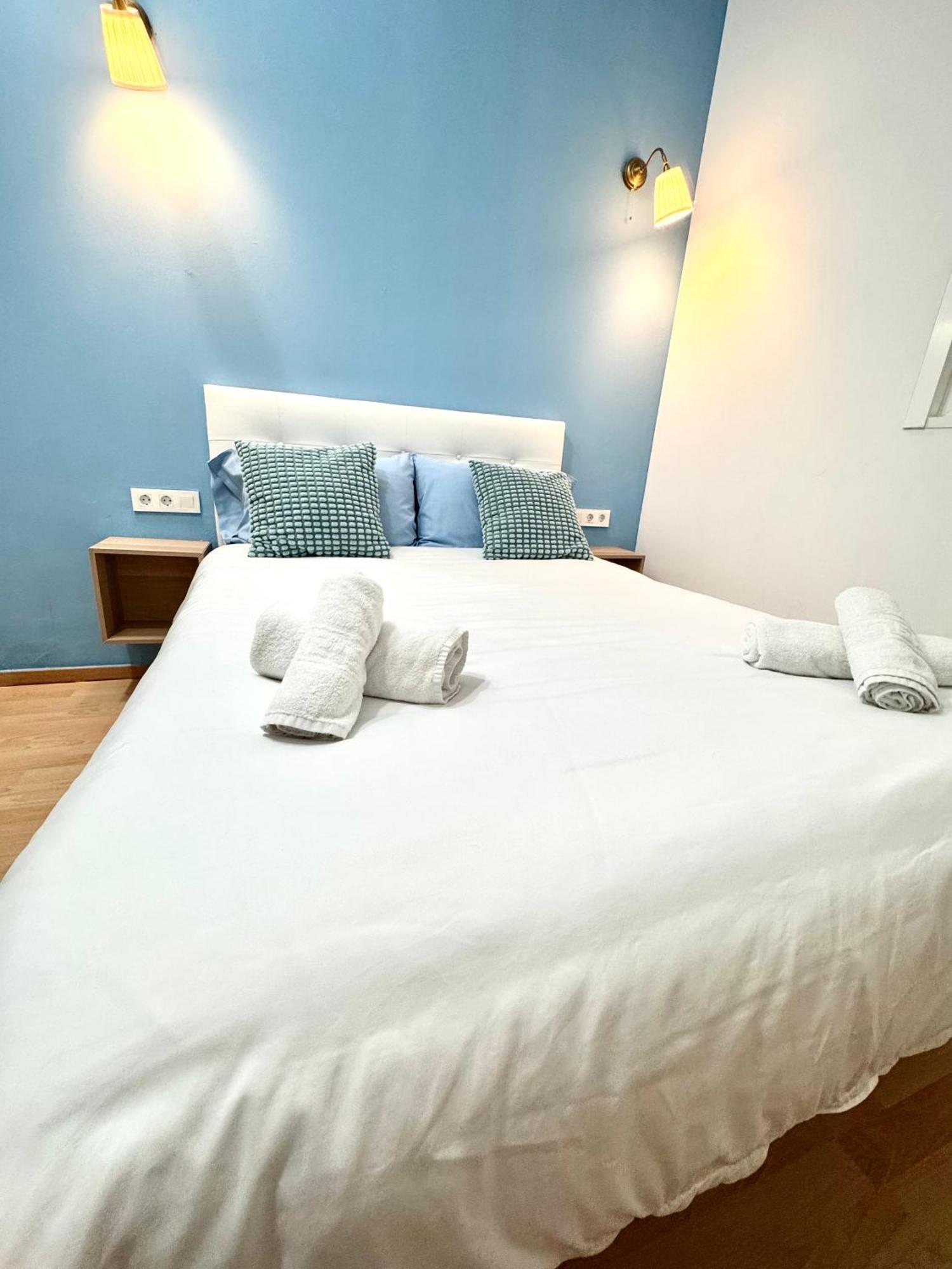 Pamis Apartament Sants, Barcelona Buitenkant foto